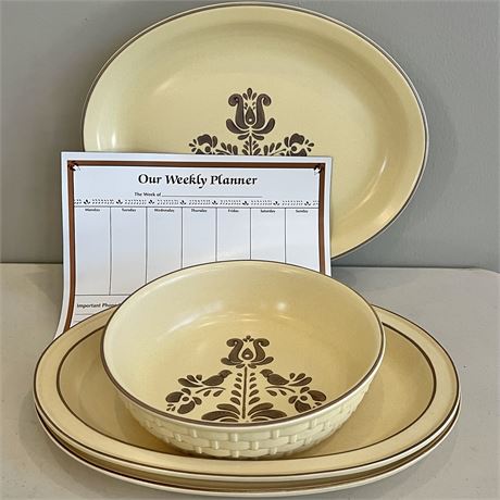 Pfaltzgraff "Village" Serveware & Weekly Planner Dry Erase Magnet