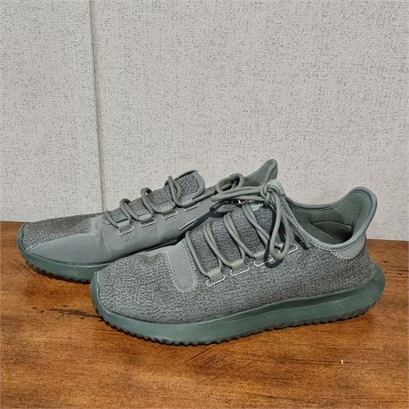 ADIDAS Brand Men's Size 9.5
