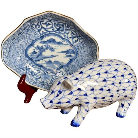 Andrea by Sadek Oriental Chinoiserie Hand-Painted Ceramic Pig & Plate on Stand