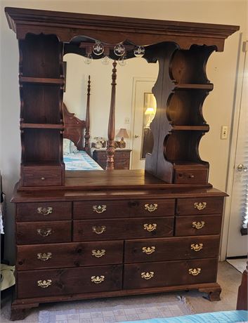 Mahogany Dresser w Lighted Hutch & Mirrored Top (2 Pieces) by Leighton