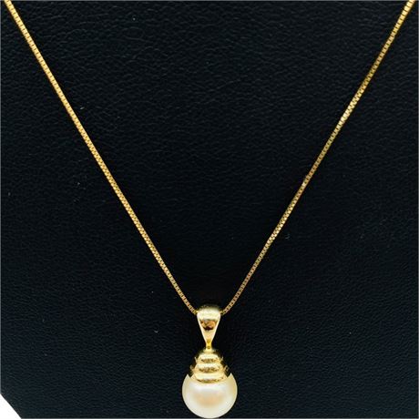14K Yellow Gold South Sea Pearl Pendant on 14K Yellow Gold Chain