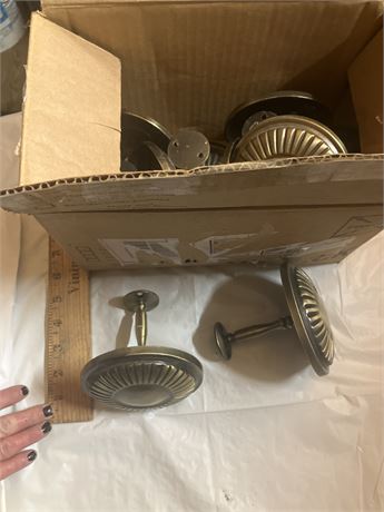 12 Heavy Brass Hooks Or Hangers Large To Hold Towels Or Hang Sideways