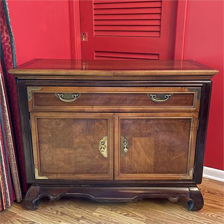 Bombay Premier Ming Dynasty Chinoiserie Buffet Server