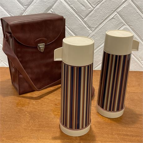 Vintage Twin Aladdin Pint Thermos’s with Carrying Case