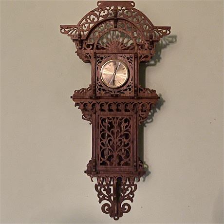 Wooden Filigree Crafted Wall Clock Wooden clock