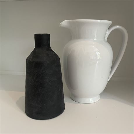 White Ceramic Pitcher Vase with Black Textured Matte Finish Vase