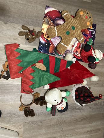 Assorted holiday decor