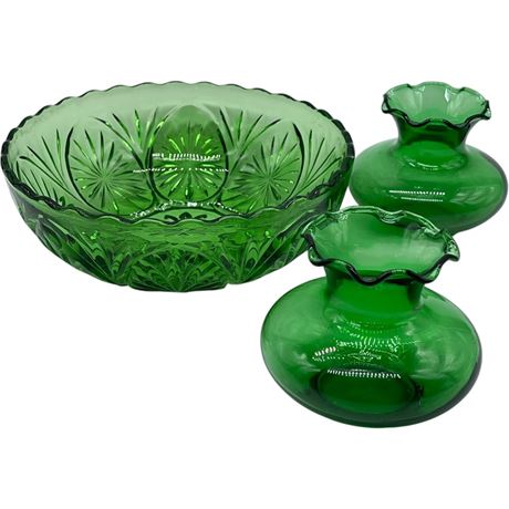 Emerald Green Anchor Hocking Glass Bowl and 2 Vases