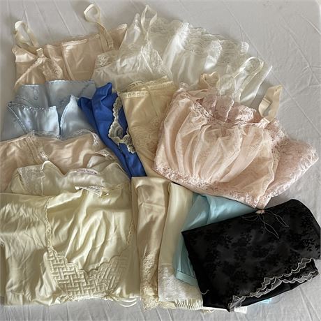 Women's Nighties, Camis, Slips, Etc. - Many Vintage - (Mainly Med)