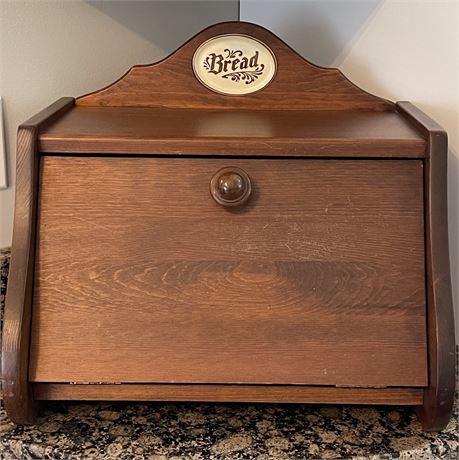 Pfaltzgraff "Village" Wooden Pull-Down Lid Bread Box