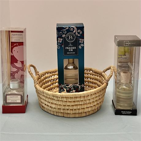 NIB Reed Fragrance Diffusers in Basket