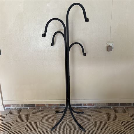 Black Matte Metal 4-arm Basket Hanging Tree