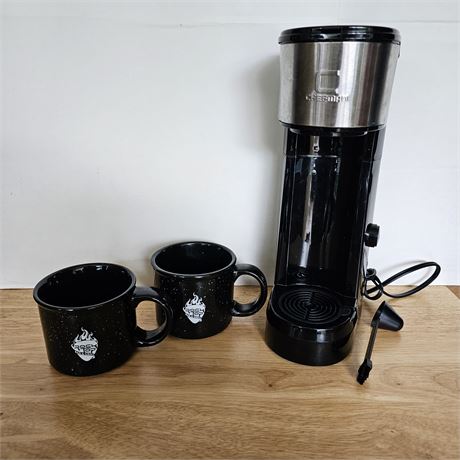 Chefman instabrew single serve coffee maker & 2 mugs