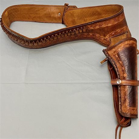 Vtg Leather Mexican Western Gun Belt and Holster