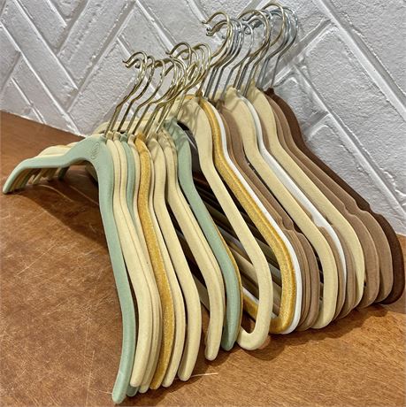 26 Joy Mangano JM Velvet Non-Slip Hangers w/ Gold and Silver Hooks