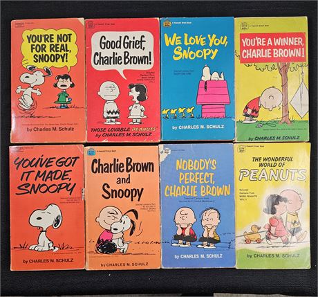 (8) Peanuts Charlie Brown Books Lot 2