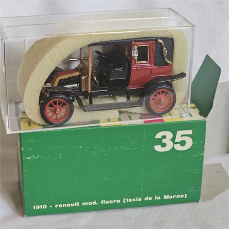 1910 Renault  diecast car