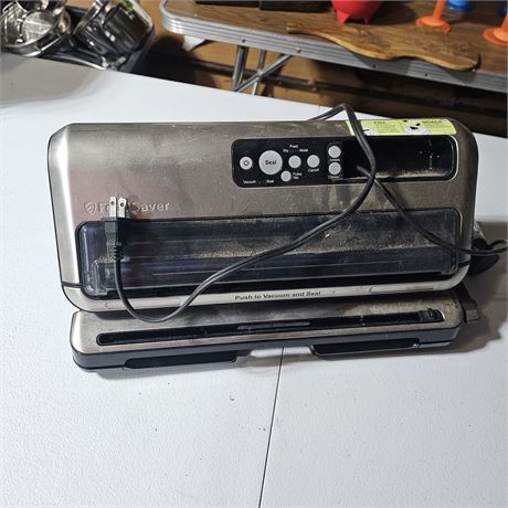 FoodSaver  Vacuum Sealer Machine