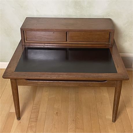 Mid Century Modern American of Martinsville Two Tier End Table