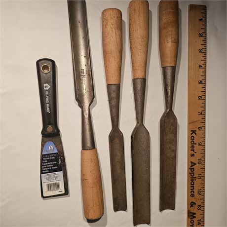 Vintage wood carving chisels /gouge.  "BUCK BROS" and "CAST STEEL" markings on t