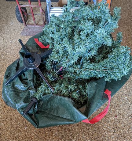 7' Lighted Christmas Tree in Rubbermaid Tarp Bag w/Stand and Large Wreath