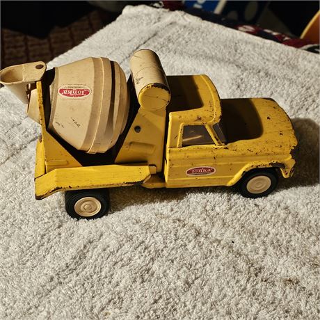 Tonka” Concrete Mixer .