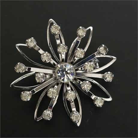 Silver & Rhinestone Vintage Flower Brooch
