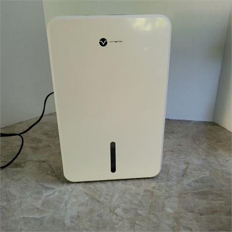 Thermoelectric dehumidifier