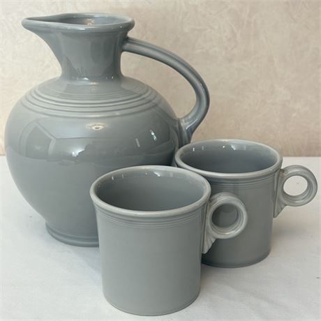 Vtg Fiestaware Grey Carafe Pitcher & 2 Cups
