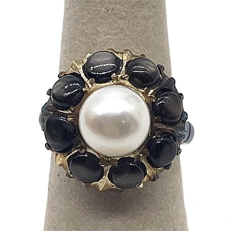 18K Yellow Gold Black Sapphire and Pearl Ring
