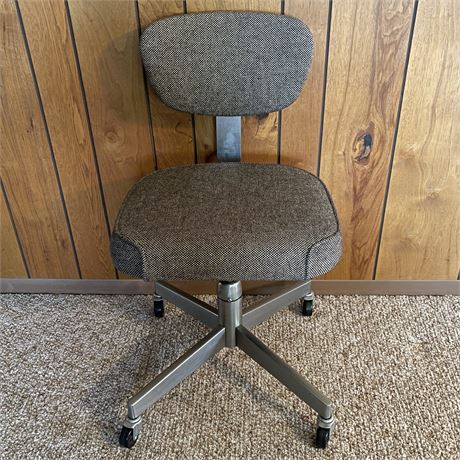 Jamestown Doerner-Faultless Mid-Century Rolling Office Chair