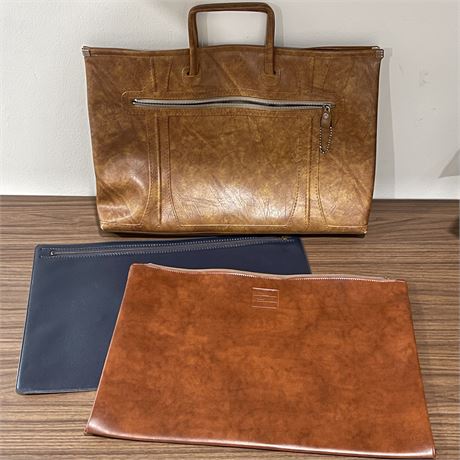 1975 Escort Portfolio Leather Handled Bag with Two Portfolio Zippered Pouches