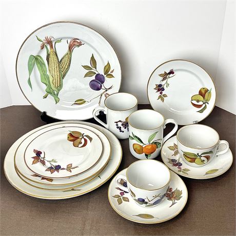 Setting for 2 (6 pc) Royal Worcester "Evesham" Fine Porcelain Dinnerware Set