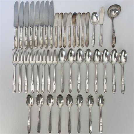 Setting for 8 Silver Plated Community Flatware