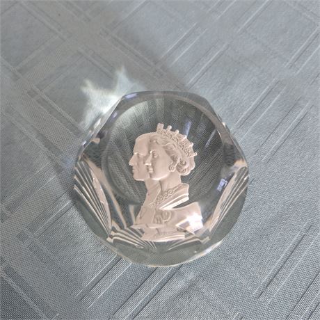 Queen's 25th Anniv Crystal Paperweight