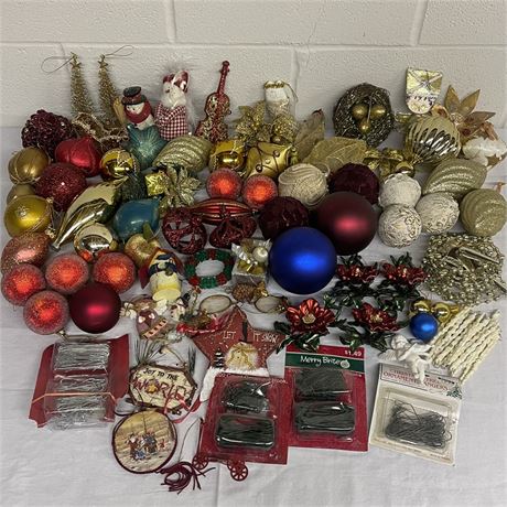 Great Quantity of Miscellaneous Unbreakable Christmas Ornaments