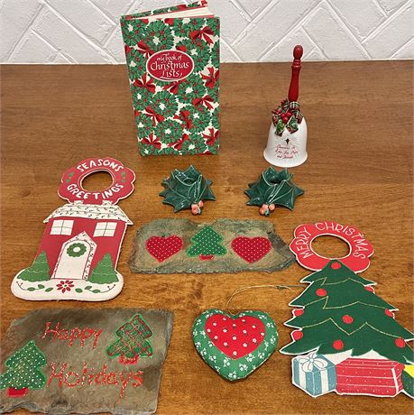 Vtg Wreath and Holly Inspired Decor w/ Slate Slabs, Candlestick Holders and More