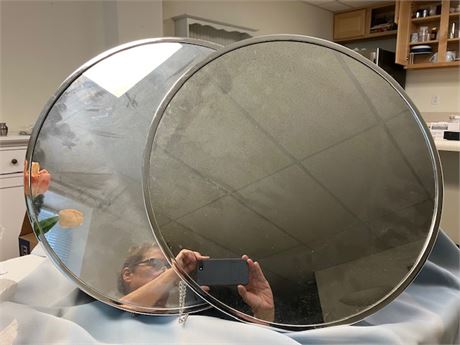 Set of 2 Round Hanging Mirrors