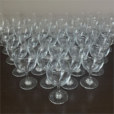Set of 31 Libbey Wine Glasses w/ Storage Box
