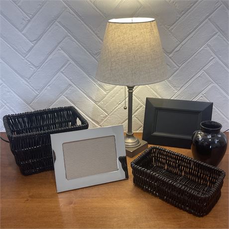 Home Decor Lot with Digital Picture Frame and More