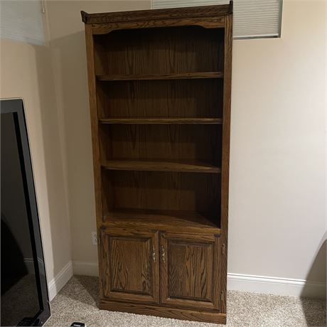 Solid Wood Bookcase with Adjustable Shelves with Bottom Storage