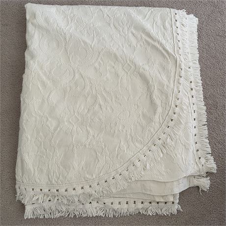 Vintage Cotton Matelasse Full/Double Fringed Bedspread