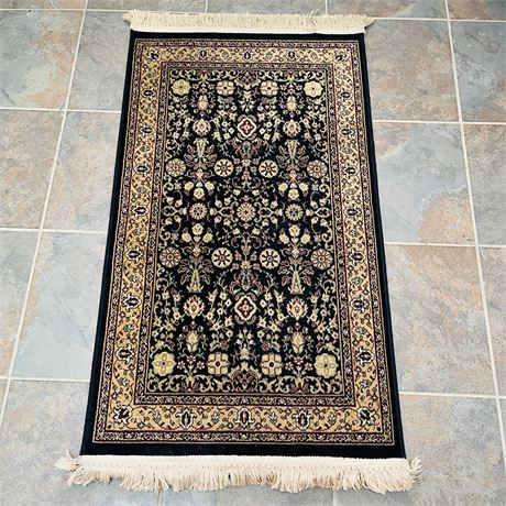 Wool Blend Machine Made Traditional Accent Rug