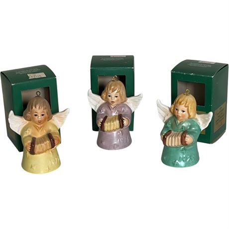 1979 Goebel Hummel Stylized Bee Fourth Edition Annual Christmas Ornament Bells