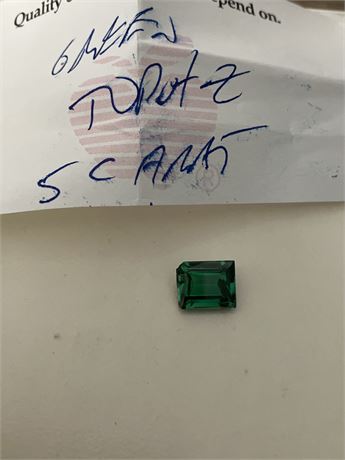 Emerald-cut green gemstone "TOPAZ" 5 carat
