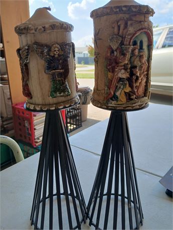Pair of candles with base