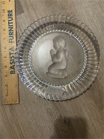 Goebel 1978 Praying Girl Annual Crystal Glass Collectors Plate