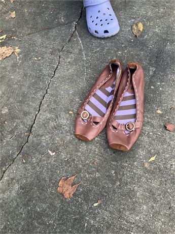 Women shoes size 8