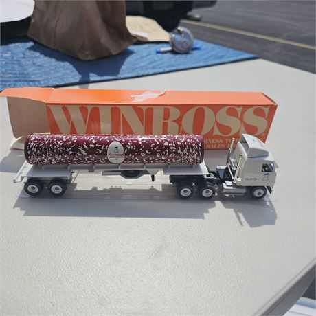 Winross Seltzers diecast model truck