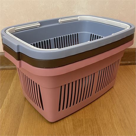 3 Rubbermaid Handled Baskets